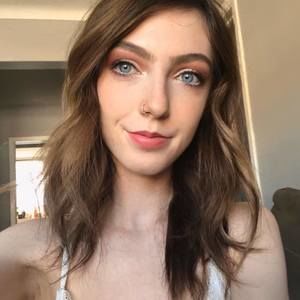 Meet your Posher, Chloe